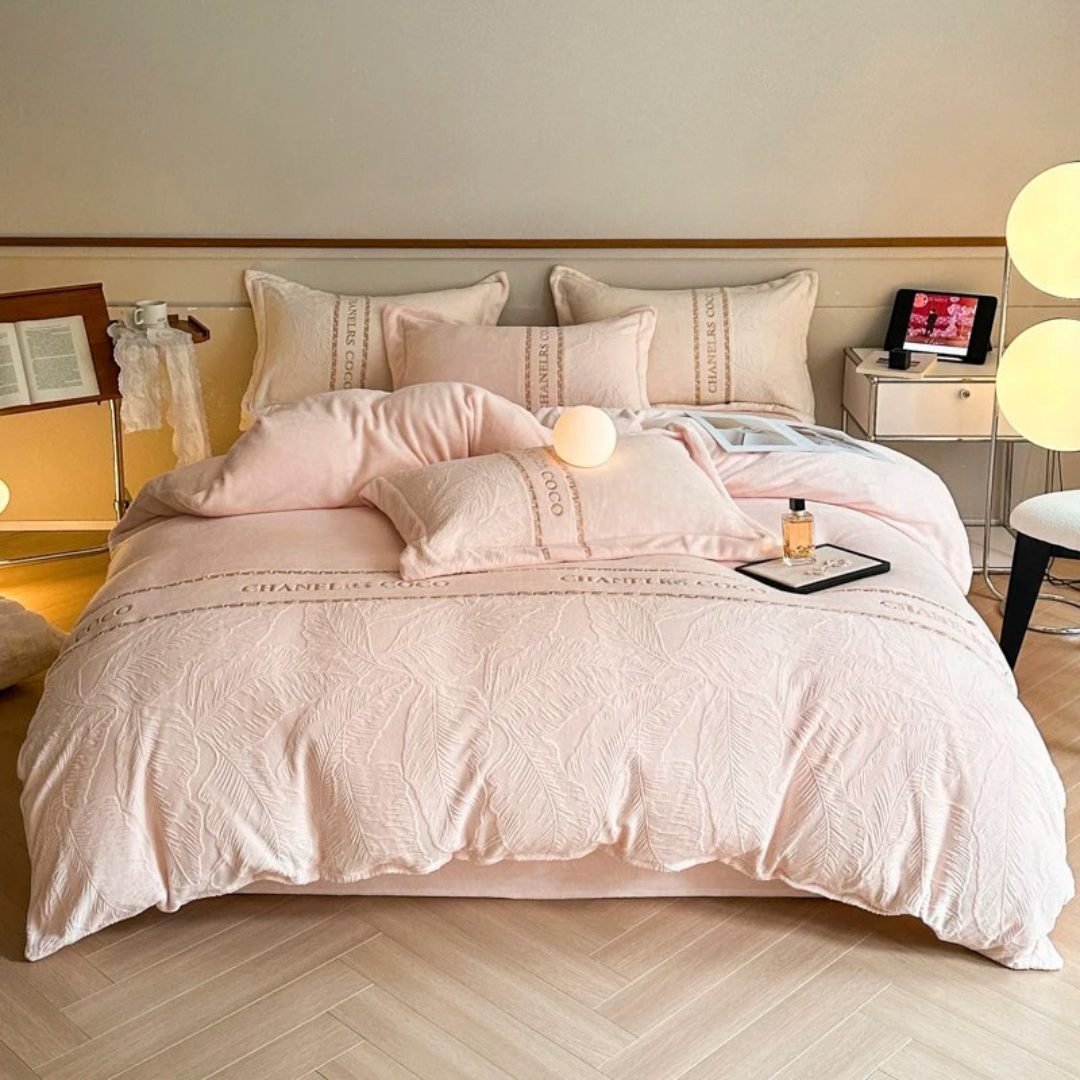 Jogo de Cama Delicate ChaneI 5 Peças
