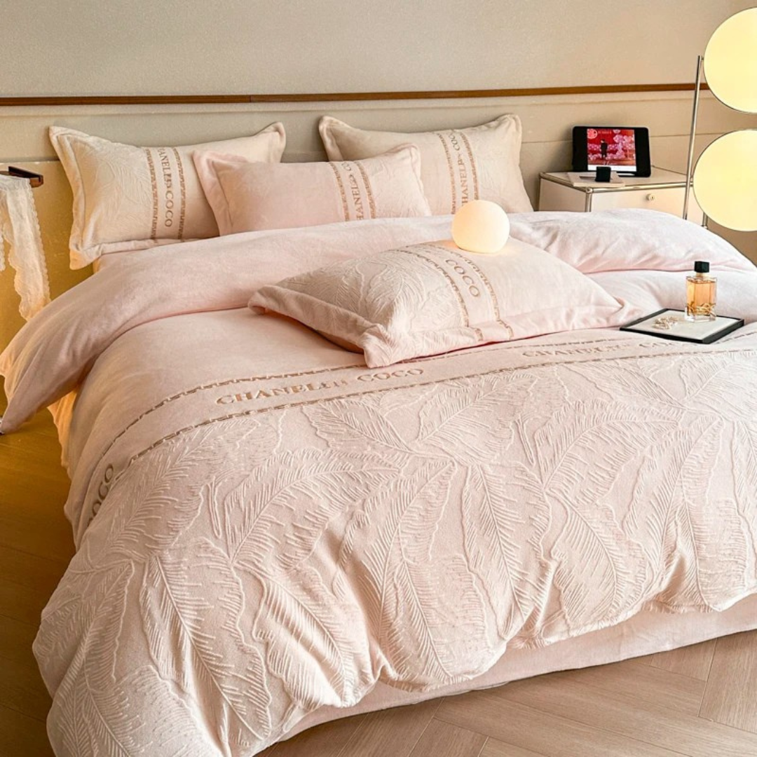 Jogo de Cama Delicate ChaneI 5 Peças